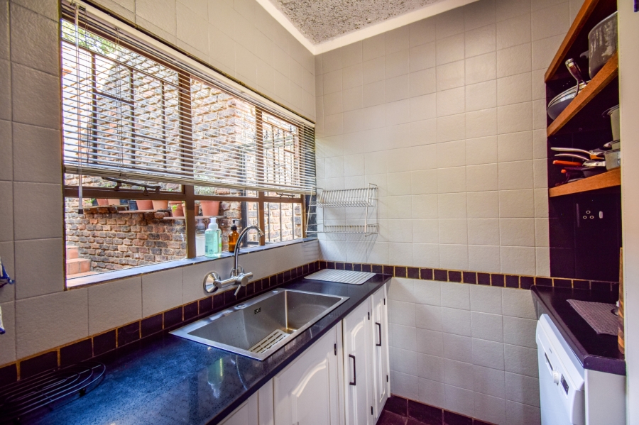 4 Bedroom Property for Sale in Garsfontein Gauteng