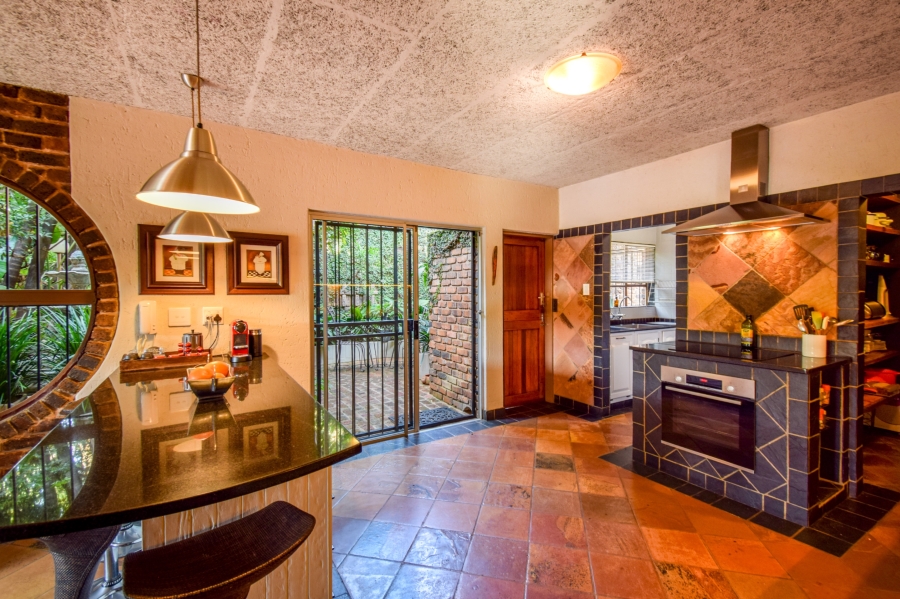 4 Bedroom Property for Sale in Garsfontein Gauteng