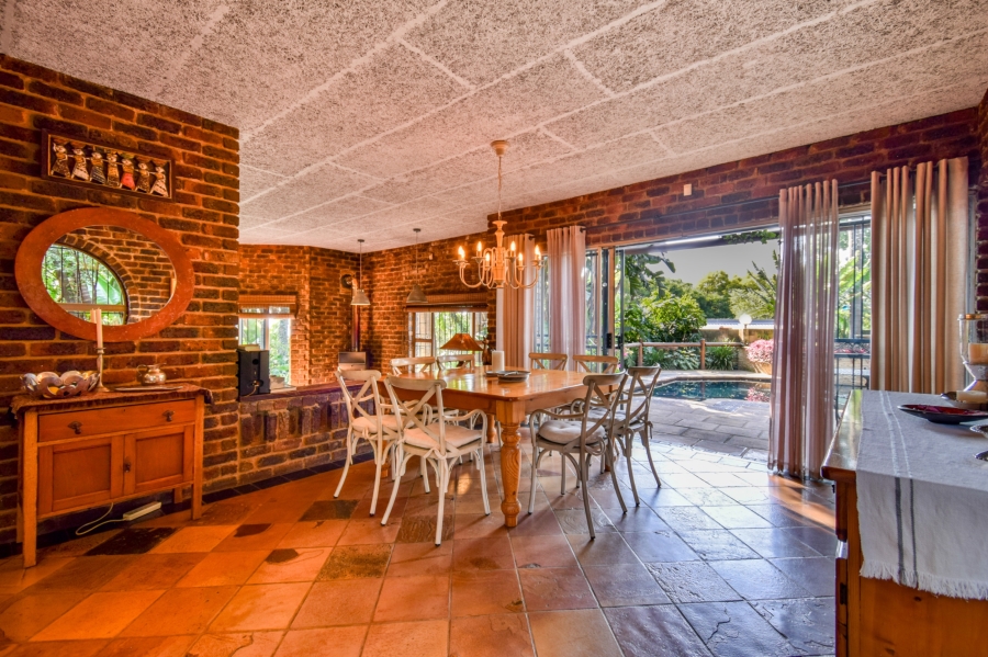 4 Bedroom Property for Sale in Garsfontein Gauteng