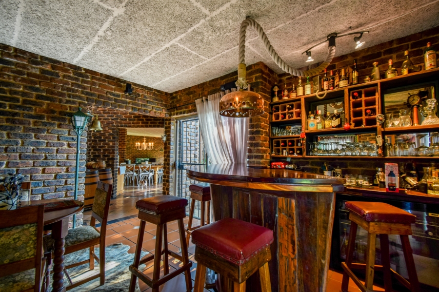 4 Bedroom Property for Sale in Garsfontein Gauteng