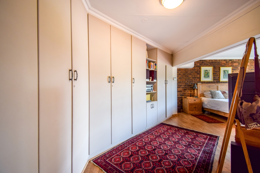 4 Bedroom Property for Sale in Garsfontein Gauteng