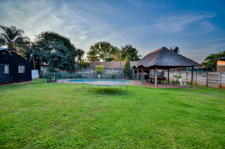 3 Bedroom Property for Sale in Sinoville Gauteng