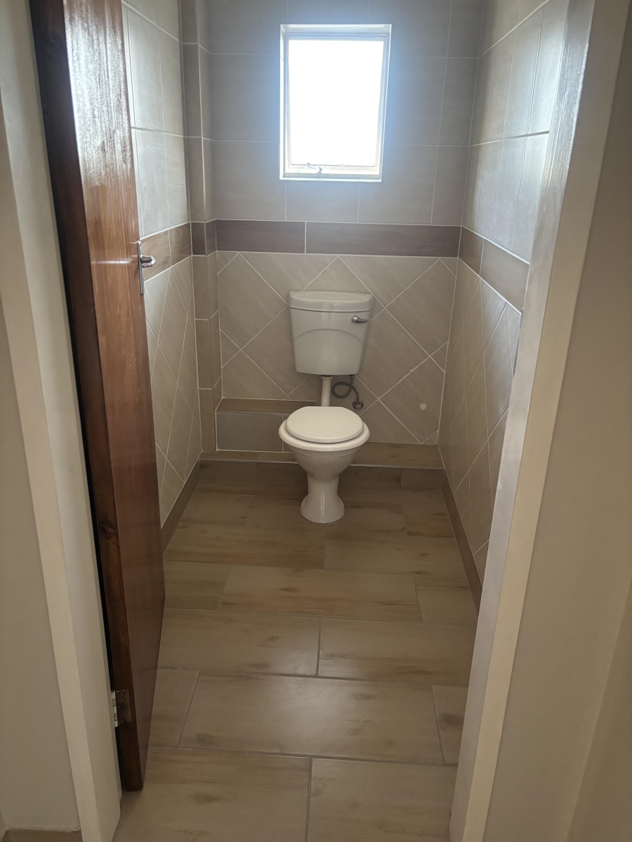 To Let 1 Bedroom Property for Rent in Lynnwood Manor Gauteng