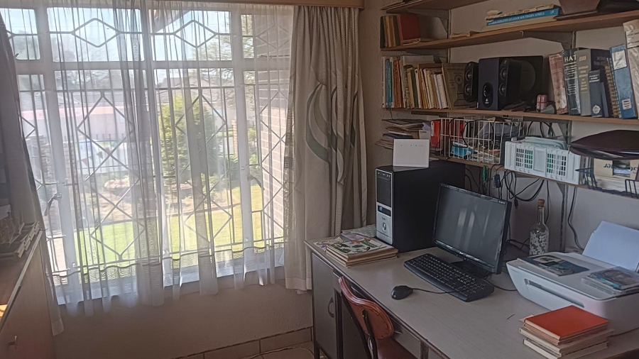 4 Bedroom Property for Sale in Edleen Gauteng