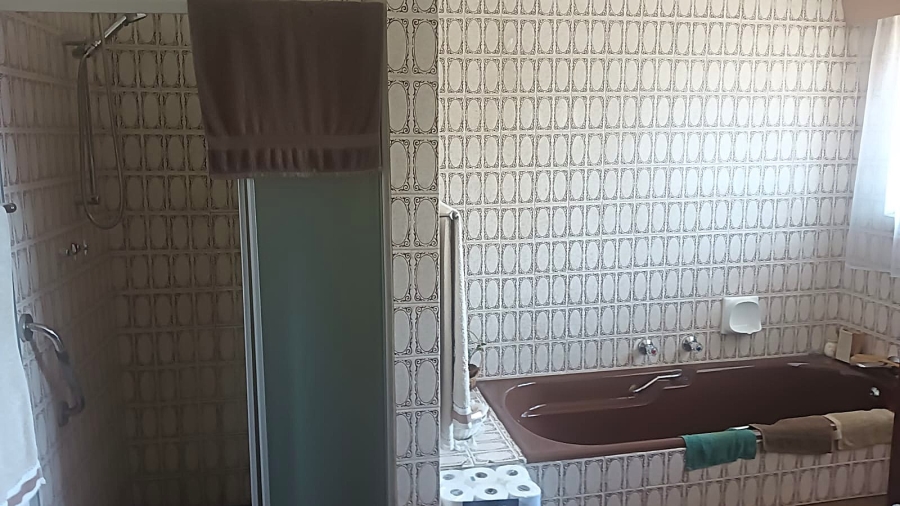 4 Bedroom Property for Sale in Edleen Gauteng