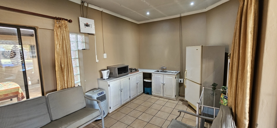 4 Bedroom Property for Sale in Three Rivers Gauteng