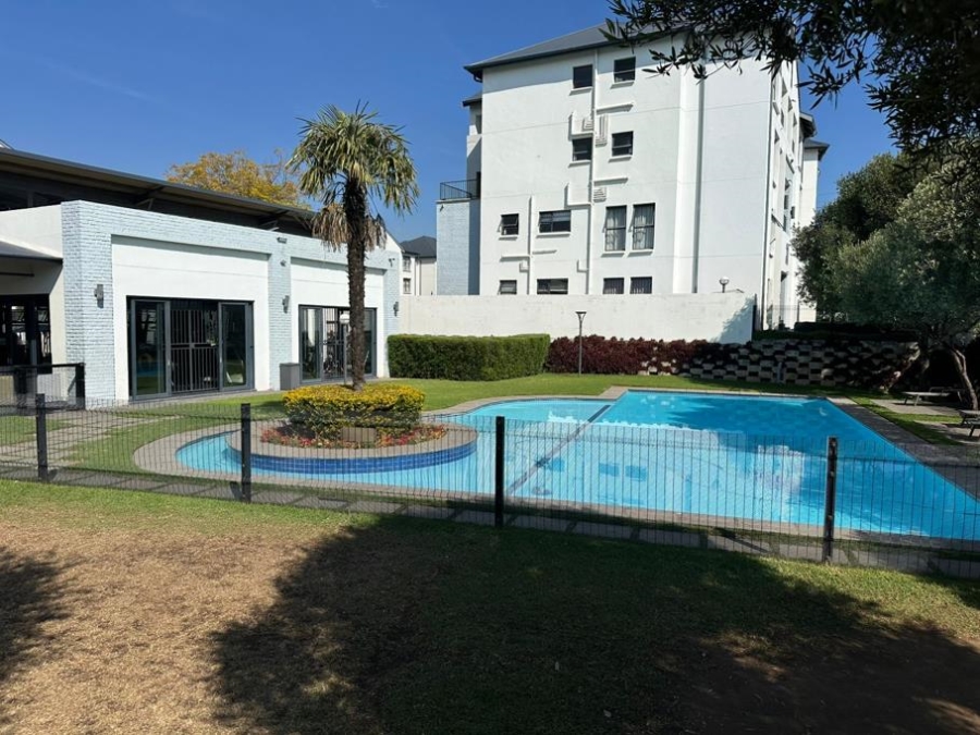 To Let 3 Bedroom Property for Rent in Petervale Gauteng
