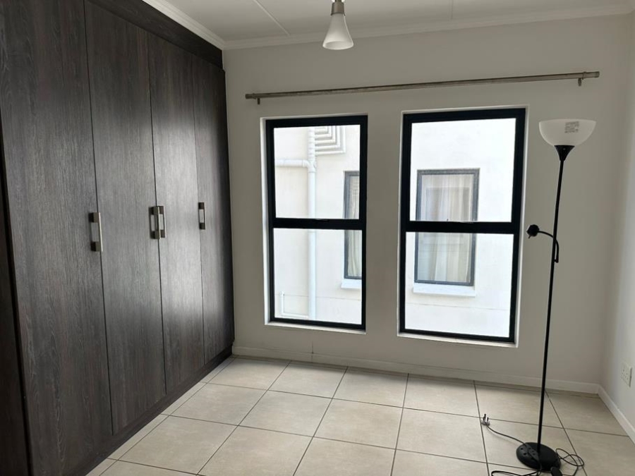 To Let 3 Bedroom Property for Rent in Petervale Gauteng