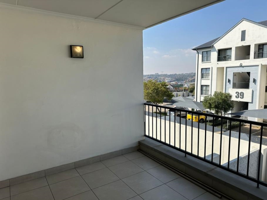 To Let 3 Bedroom Property for Rent in Petervale Gauteng