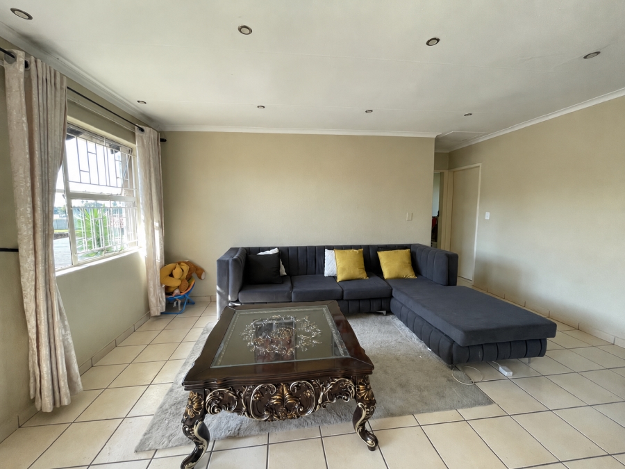 2 Bedroom Property for Sale in Impala Park Gauteng