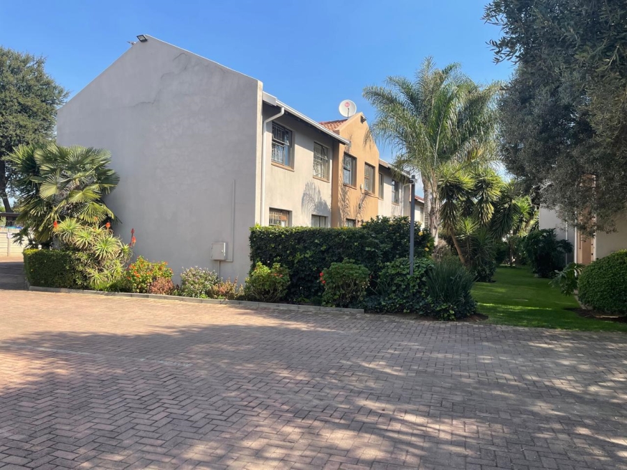 2 Bedroom Property for Sale in Impala Park Gauteng