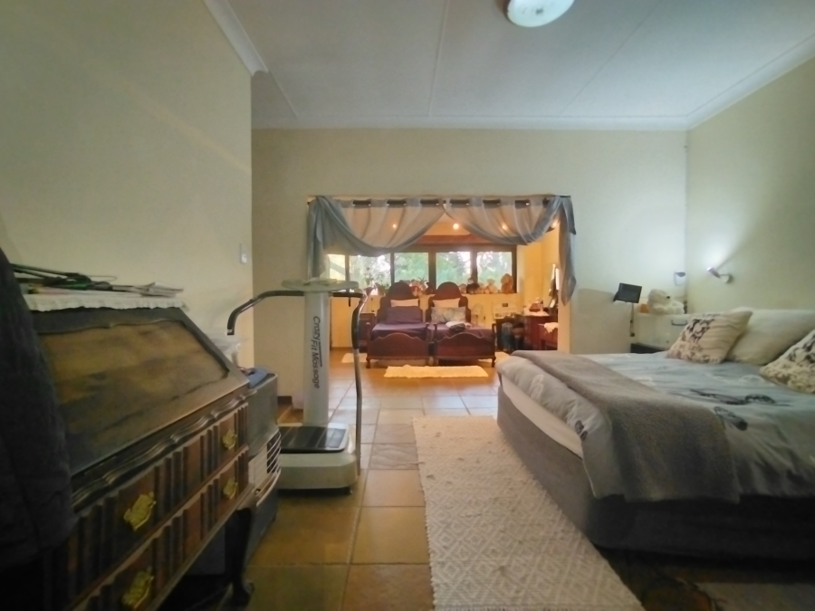 3 Bedroom Property for Sale in Lukasrand Gauteng