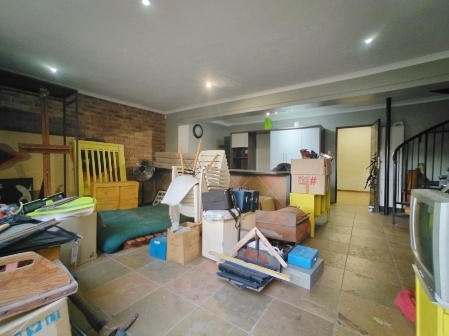 3 Bedroom Property for Sale in Lukasrand Gauteng