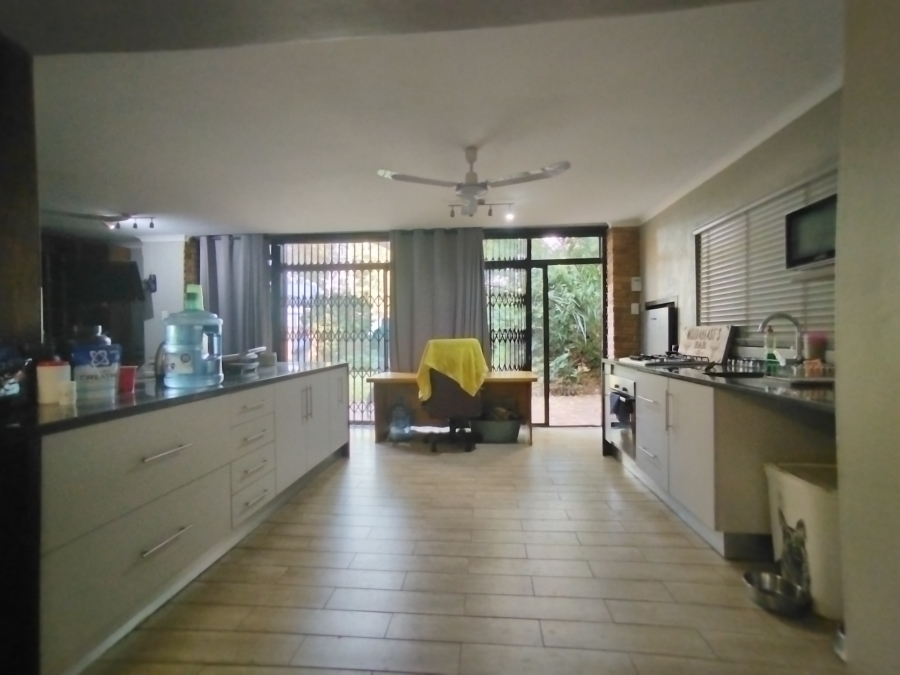 3 Bedroom Property for Sale in Lukasrand Gauteng