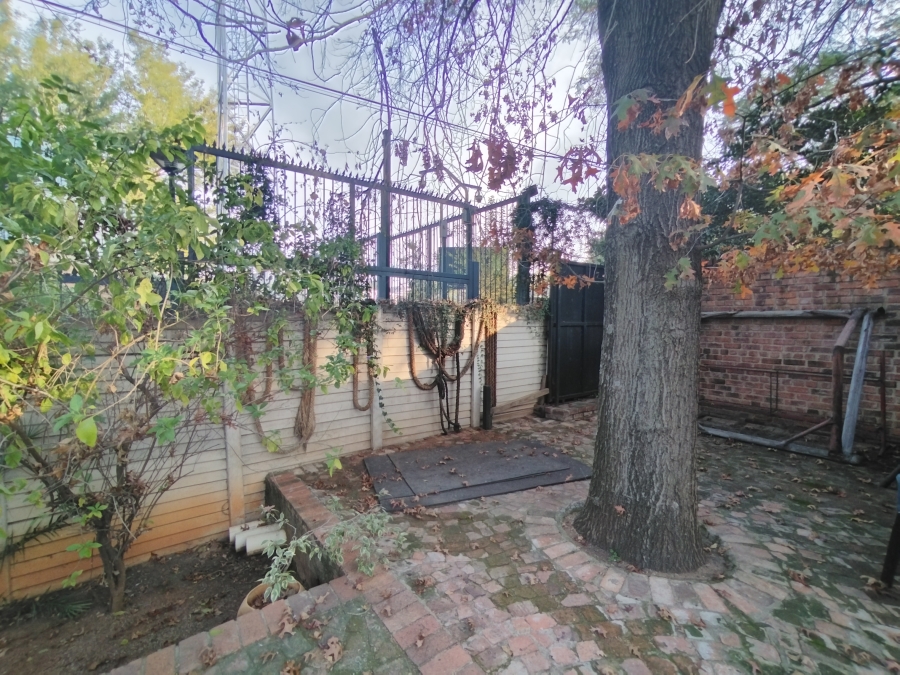 3 Bedroom Property for Sale in Lukasrand Gauteng