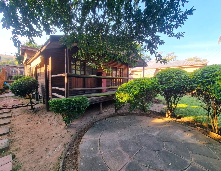 To Let 3 Bedroom Property for Rent in Waverley Gauteng