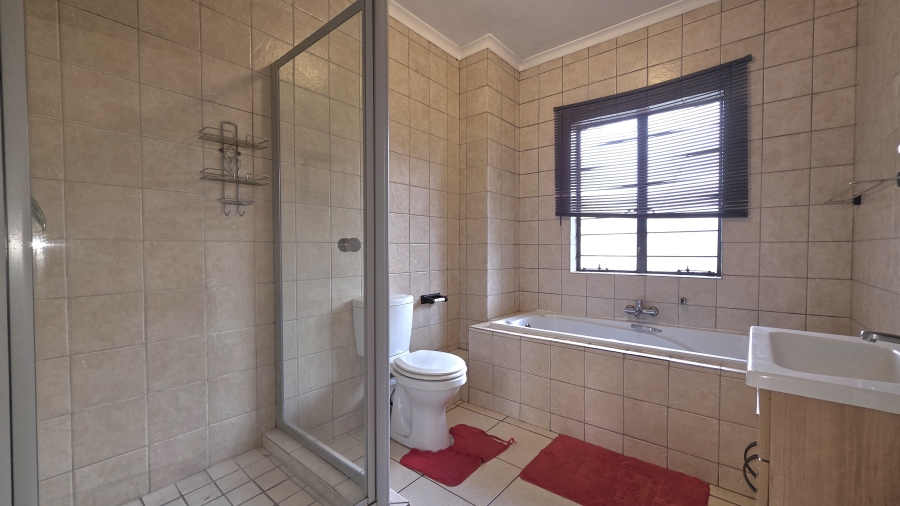 2 Bedroom Property for Sale in Eldo Lakes Estate Gauteng