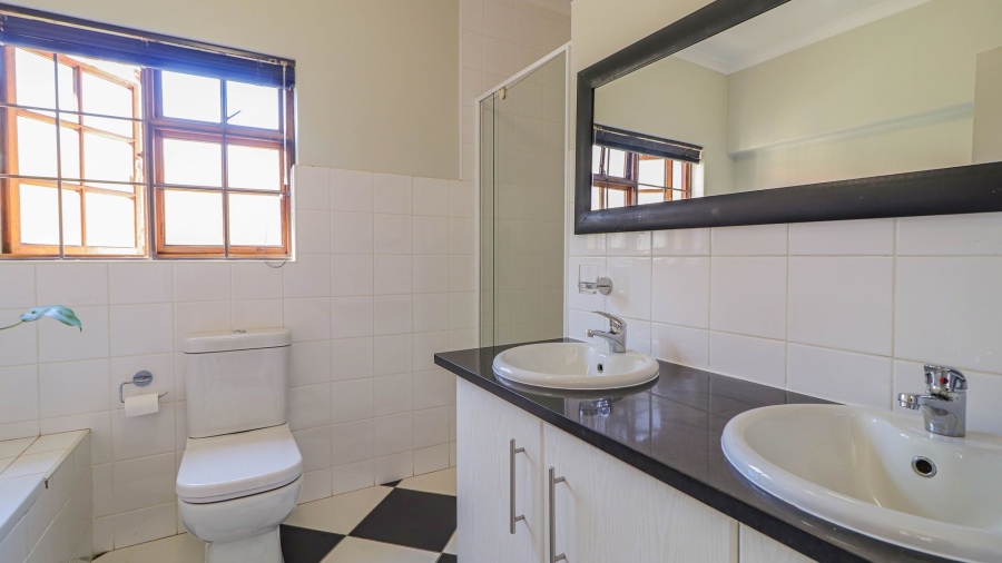 2 Bedroom Property for Sale in Norwood Gauteng