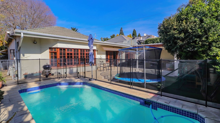 2 Bedroom Property for Sale in Norwood Gauteng