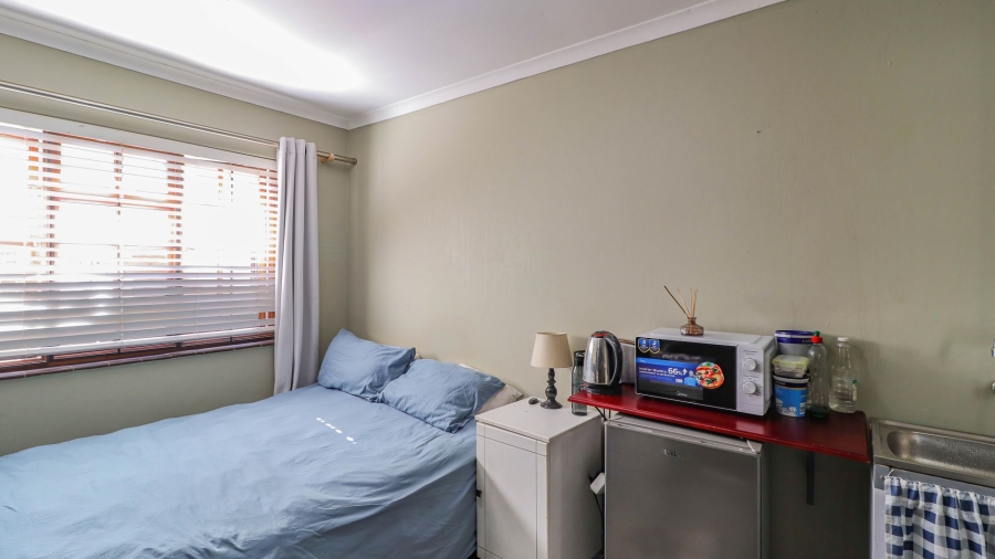 2 Bedroom Property for Sale in Norwood Gauteng