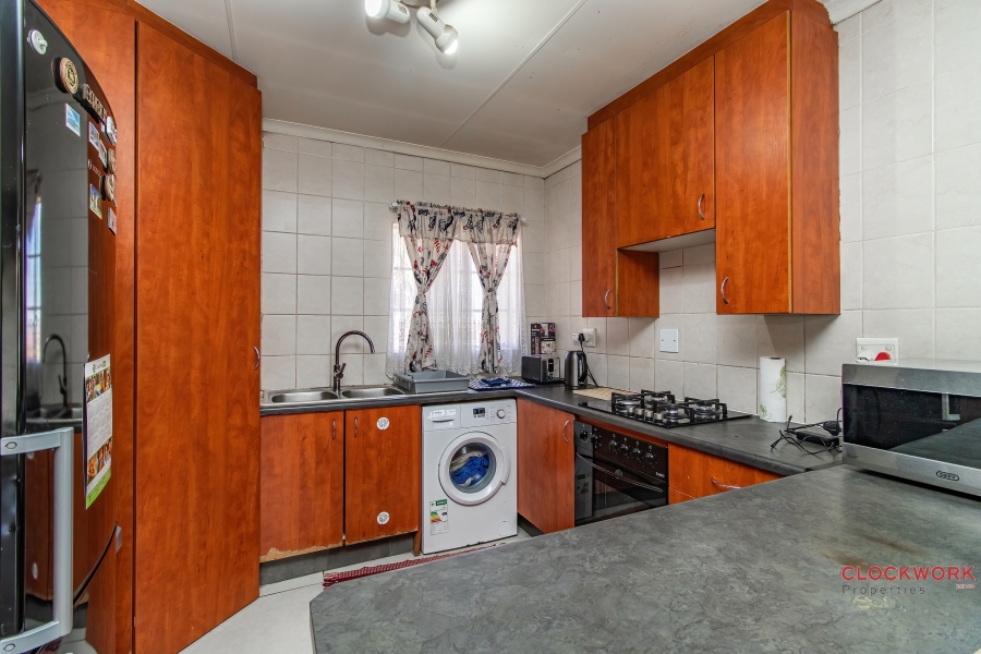 2 Bedroom Property for Sale in Greenstone Hill Gauteng