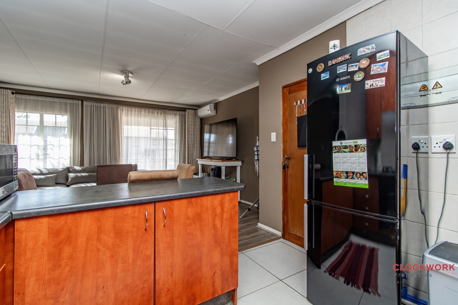 2 Bedroom Property for Sale in Greenstone Hill Gauteng