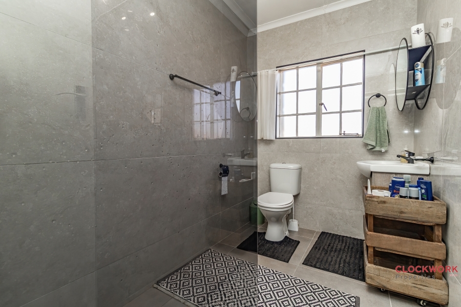 2 Bedroom Property for Sale in Greenstone Hill Gauteng