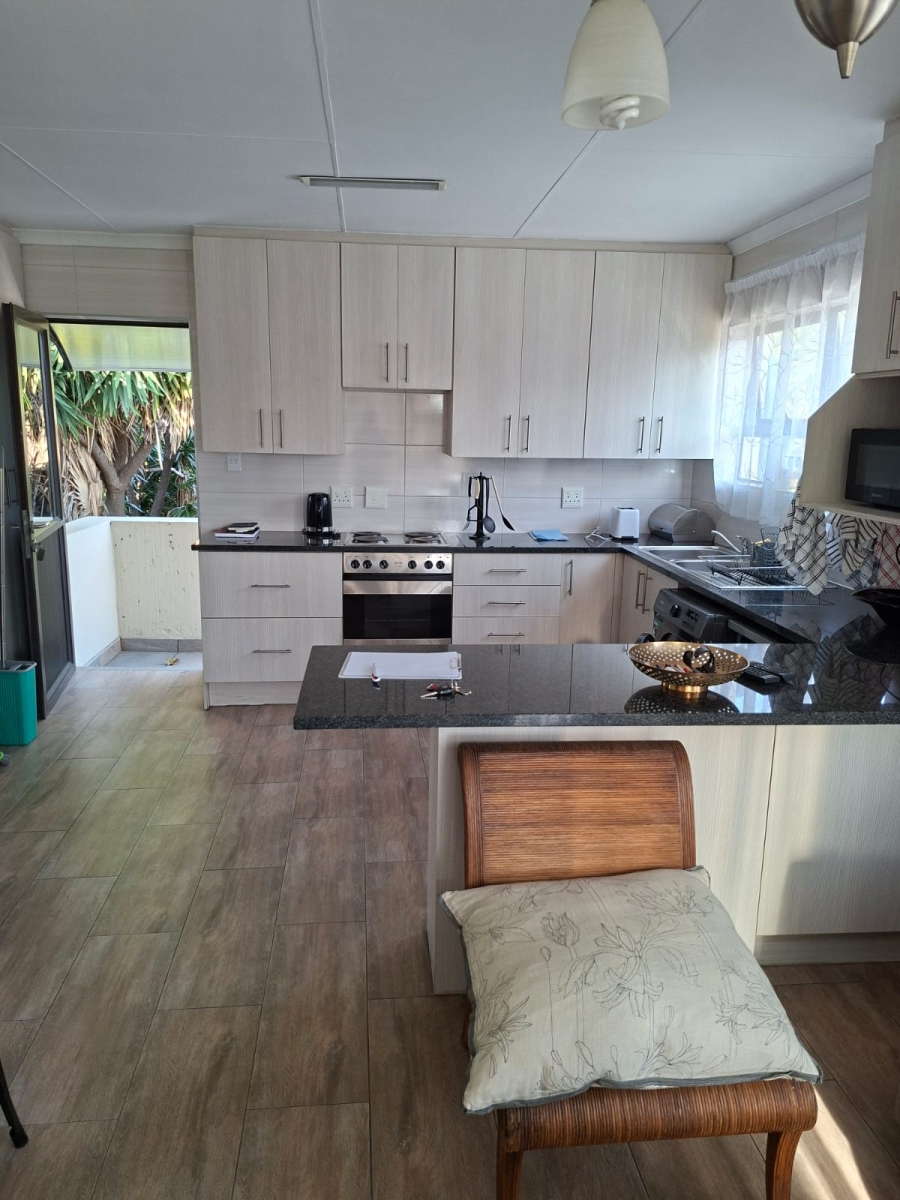 To Let 2 Bedroom Property for Rent in Dowerglen Gauteng