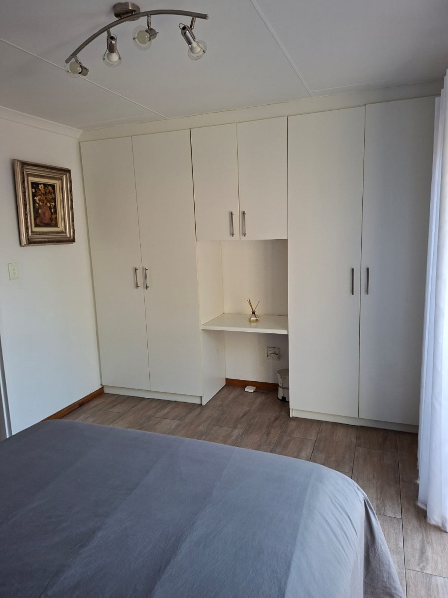 To Let 2 Bedroom Property for Rent in Dowerglen Gauteng