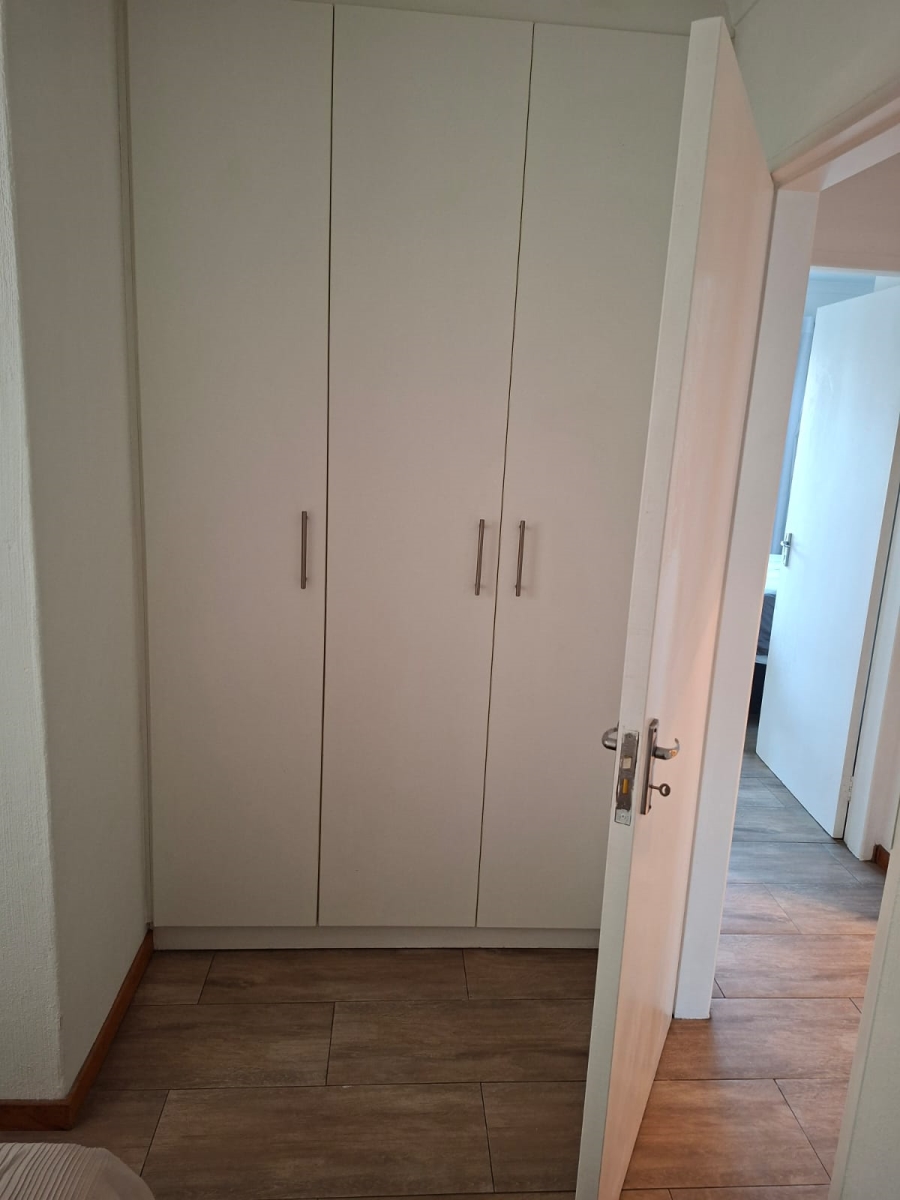 To Let 2 Bedroom Property for Rent in Dowerglen Gauteng