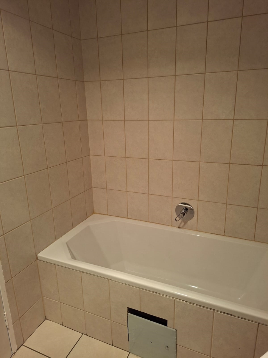 To Let 2 Bedroom Property for Rent in Dowerglen Gauteng