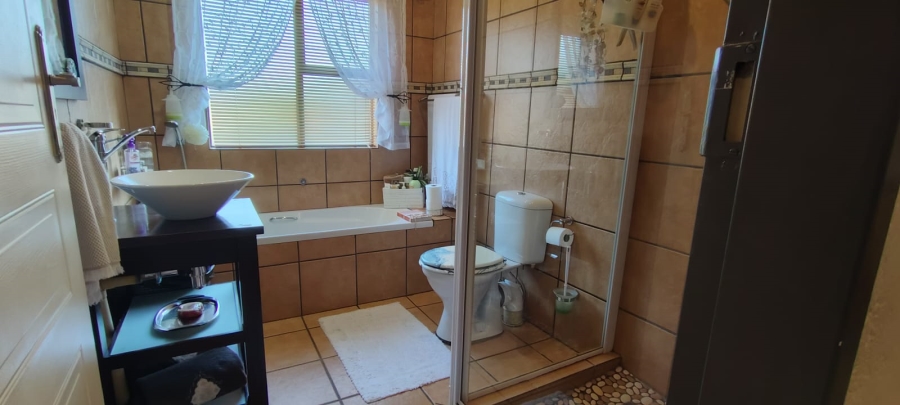 3 Bedroom Property for Sale in Fochville Gauteng
