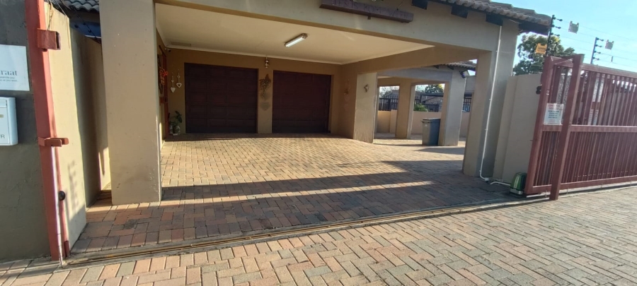 3 Bedroom Property for Sale in Fochville Gauteng