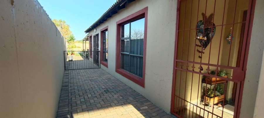 3 Bedroom Property for Sale in Fochville Gauteng