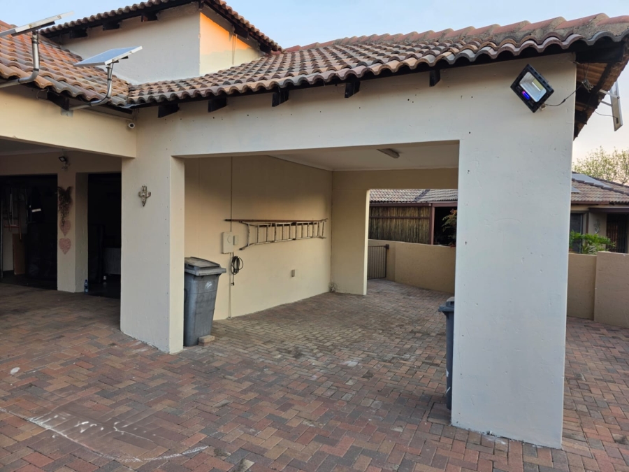 3 Bedroom Property for Sale in Fochville Gauteng