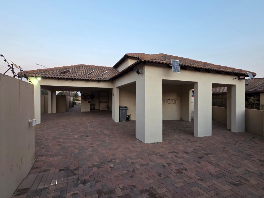 3 Bedroom Property for Sale in Fochville Gauteng