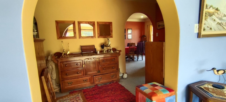 4 Bedroom Property for Sale in Helikonpark Gauteng