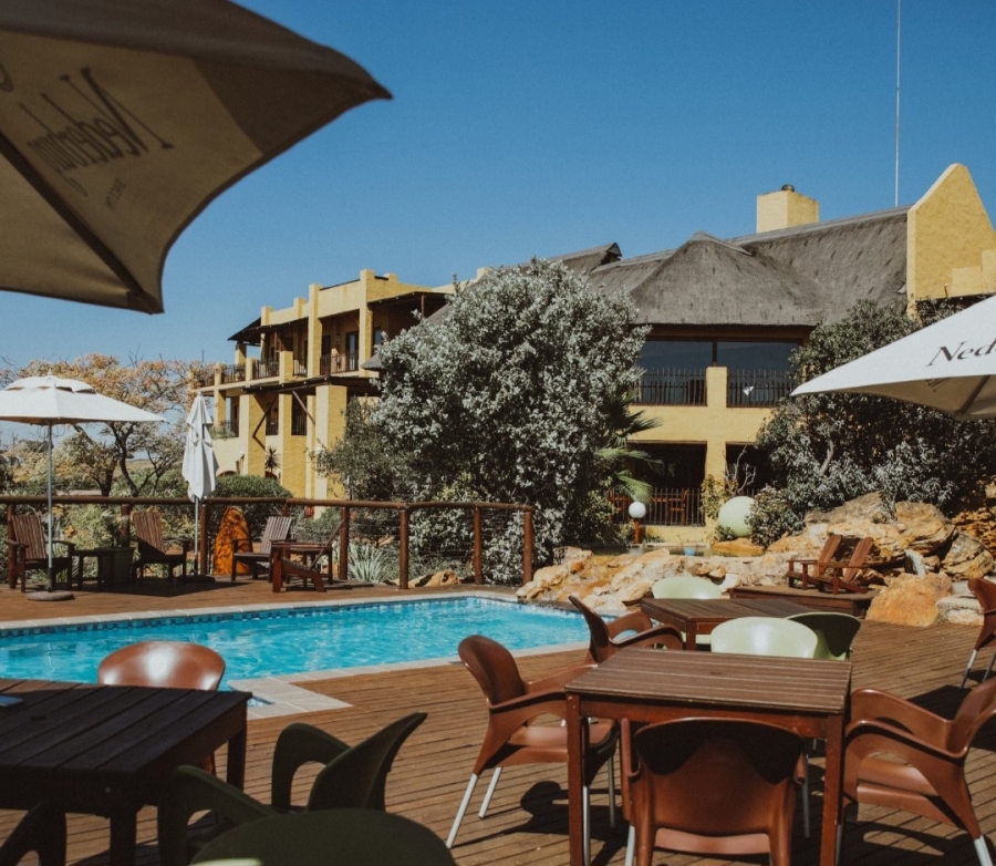 Commercial Property for Sale in Zwavelpoort Gauteng