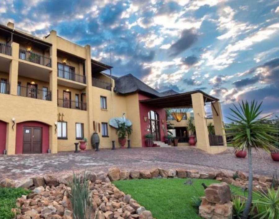 Commercial Property for Sale in Zwavelpoort Gauteng