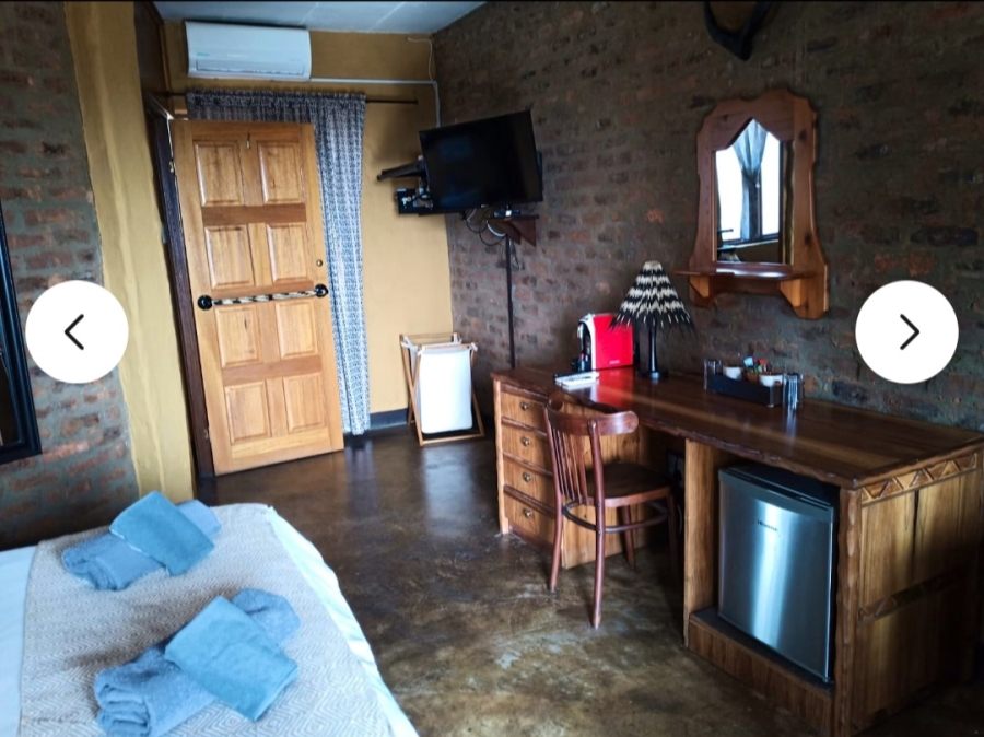 Commercial Property for Sale in Zwavelpoort Gauteng