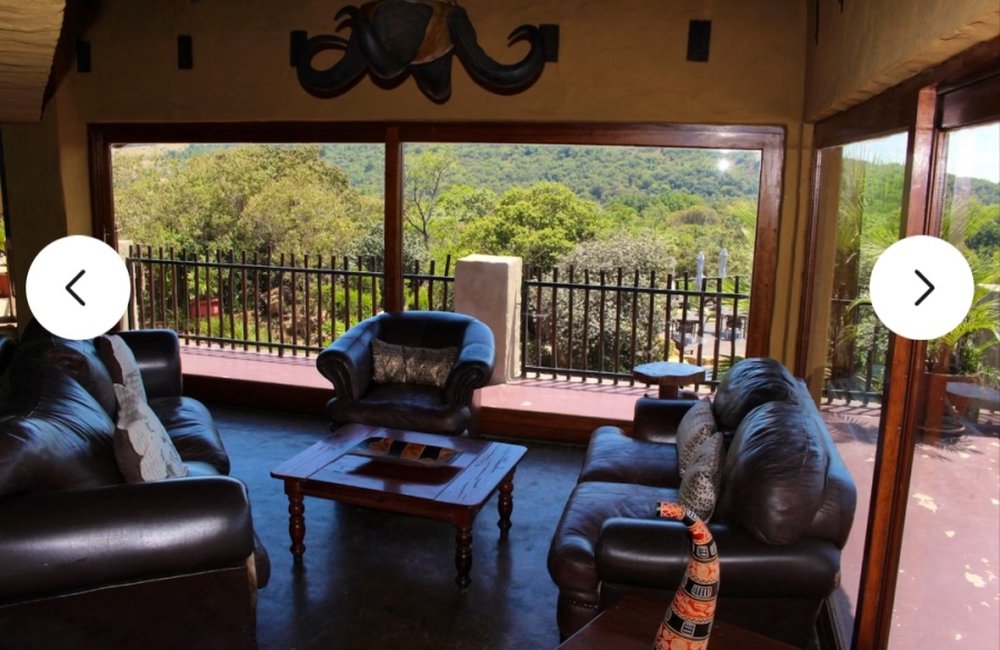 Commercial Property for Sale in Zwavelpoort Gauteng