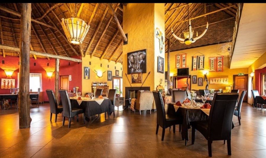 Commercial Property for Sale in Zwavelpoort Gauteng