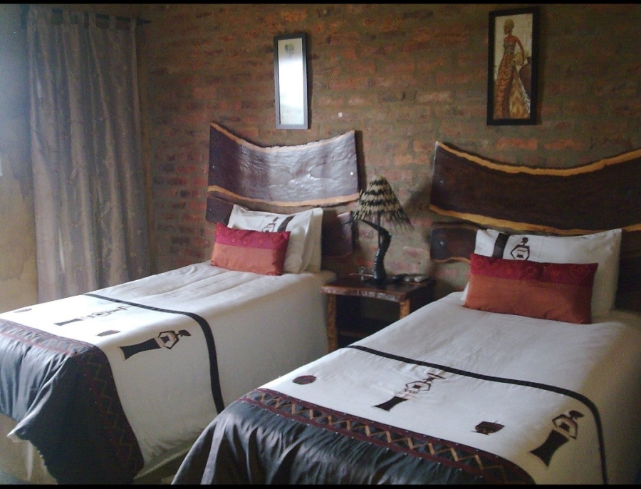 Commercial Property for Sale in Zwavelpoort Gauteng