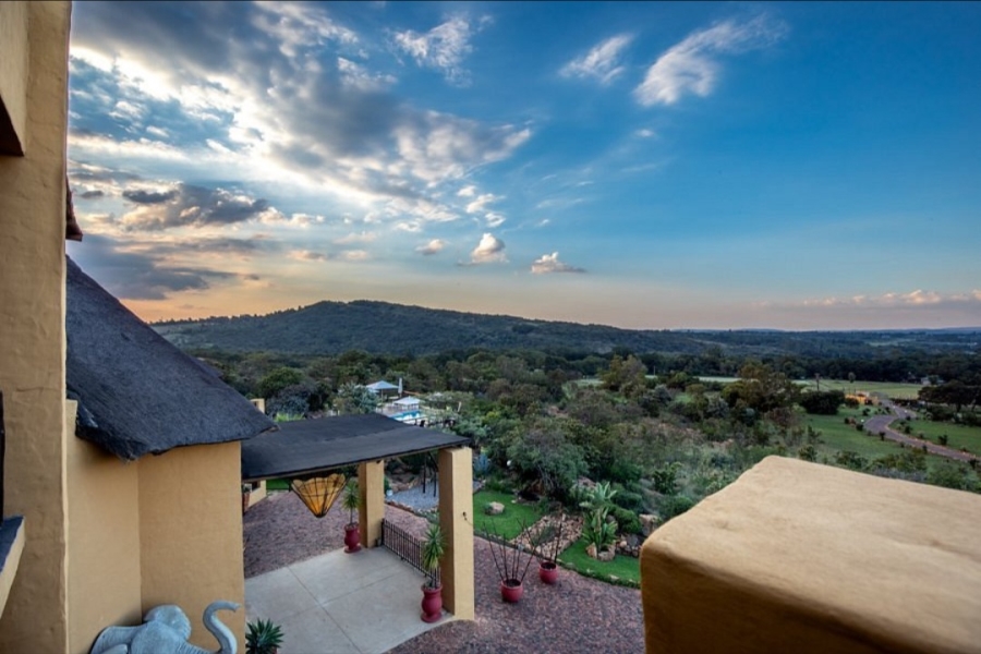 Commercial Property for Sale in Zwavelpoort Gauteng