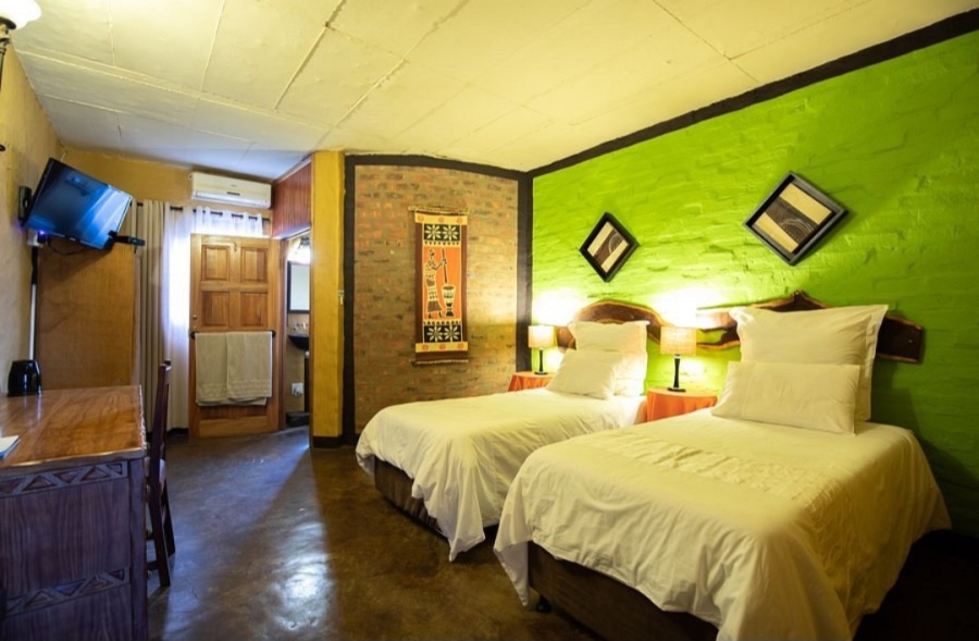 Commercial Property for Sale in Zwavelpoort Gauteng
