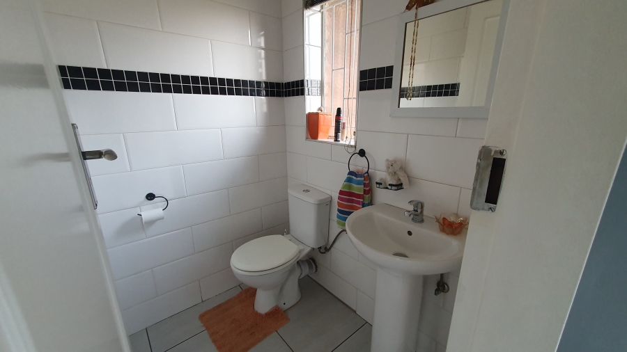 3 Bedroom Property for Sale in Brackenhurst Gauteng