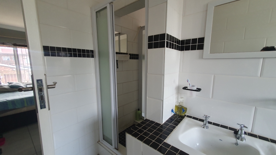 3 Bedroom Property for Sale in Brackenhurst Gauteng