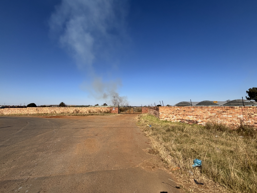 Commercial Property for Sale in Mapleton A H Gauteng