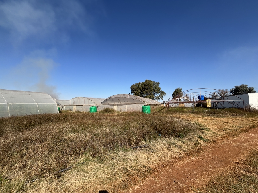 Commercial Property for Sale in Mapleton A H Gauteng