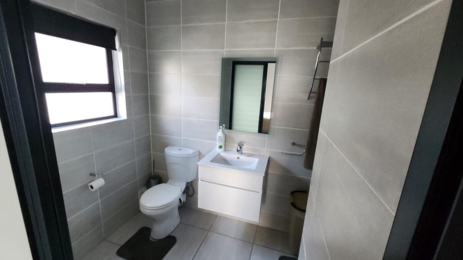 To Let 1 Bedroom Property for Rent in Waterfall Gauteng